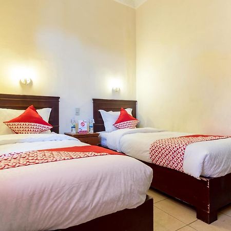 Oyo 1030 Hotel Bumi Asih Medan Eksteriør bilde