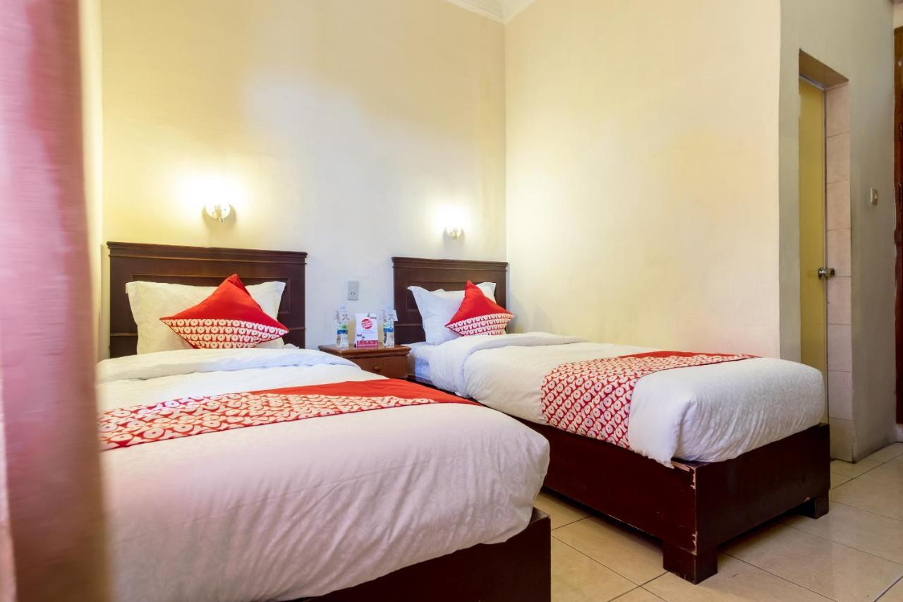 Oyo 1030 Hotel Bumi Asih Medan Eksteriør bilde