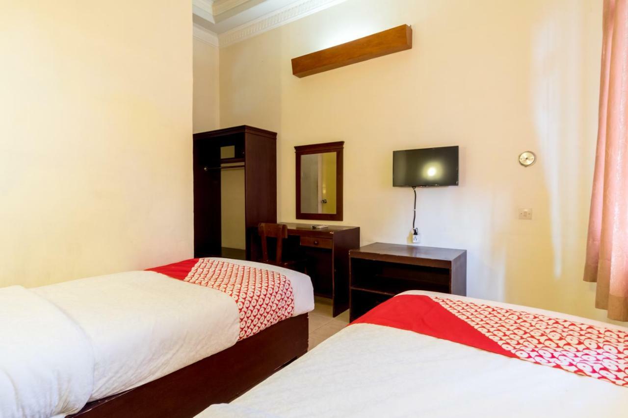 Oyo 1030 Hotel Bumi Asih Medan Eksteriør bilde